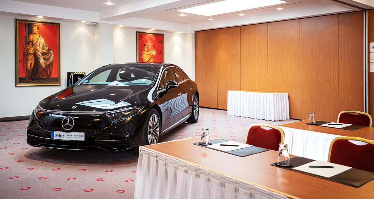 Victor'S Residenz-Hotel Schloss Berg Nennig Bagian luar foto A Mercedes-Benz S-Class in the VIP Lounge at the airport
