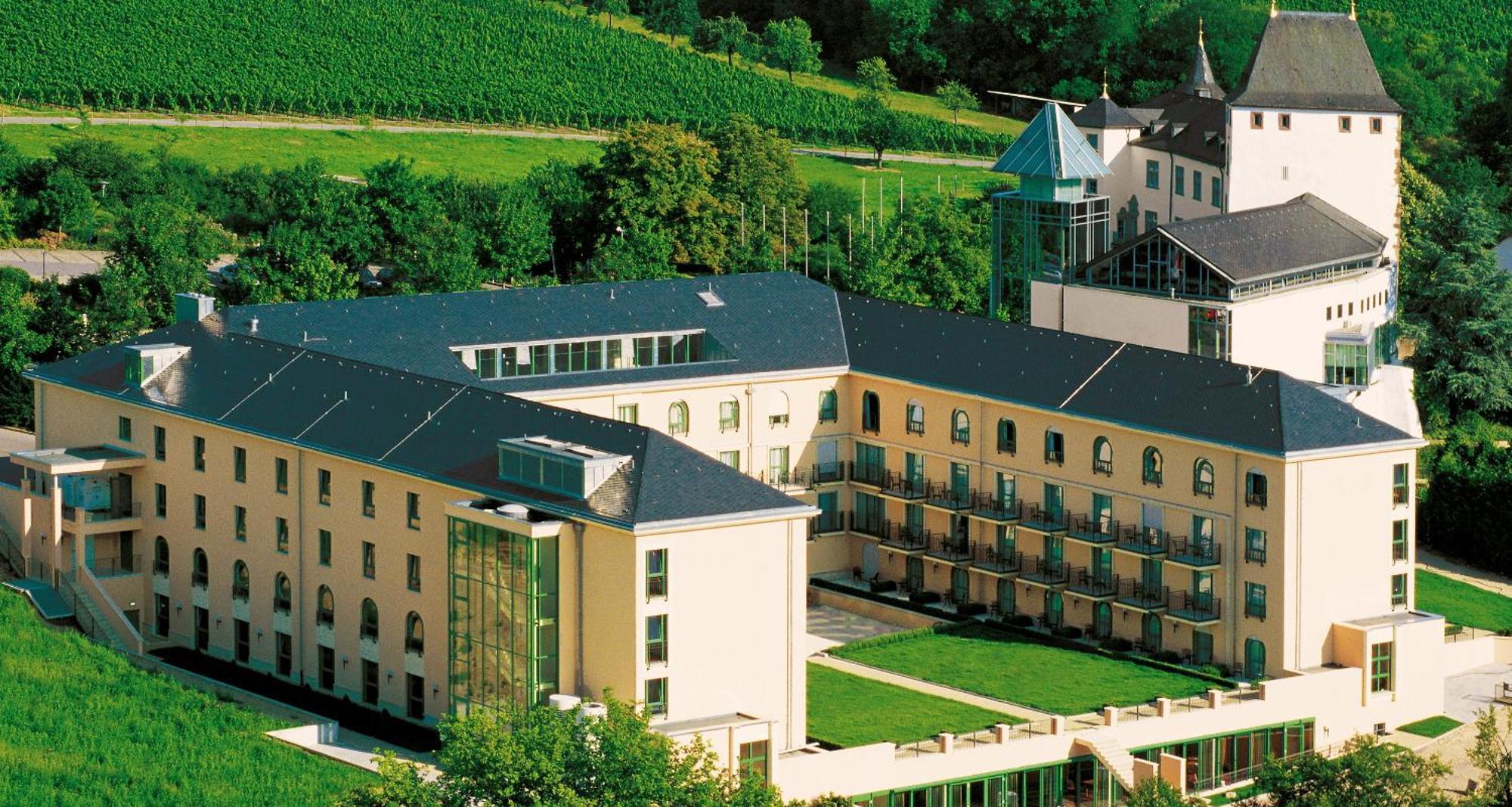 Victor'S Residenz-Hotel Schloss Berg Nennig Bagian luar foto The University of Luxembourg